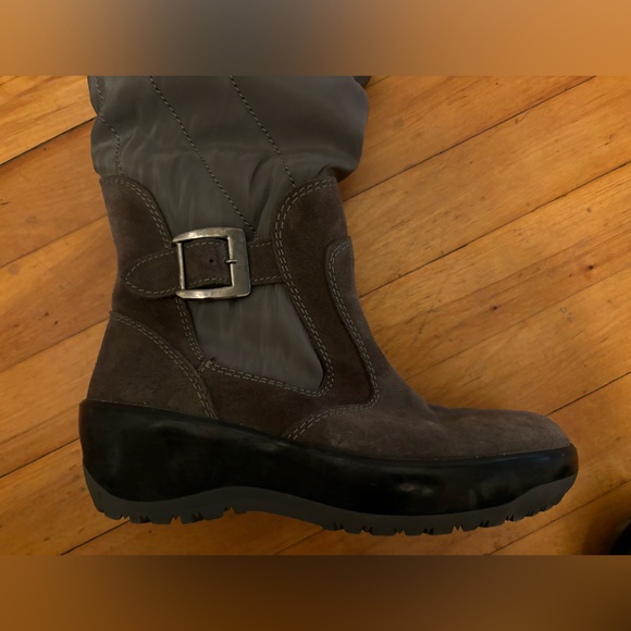 Pajar women’s winter boots - Picture 8 of 8